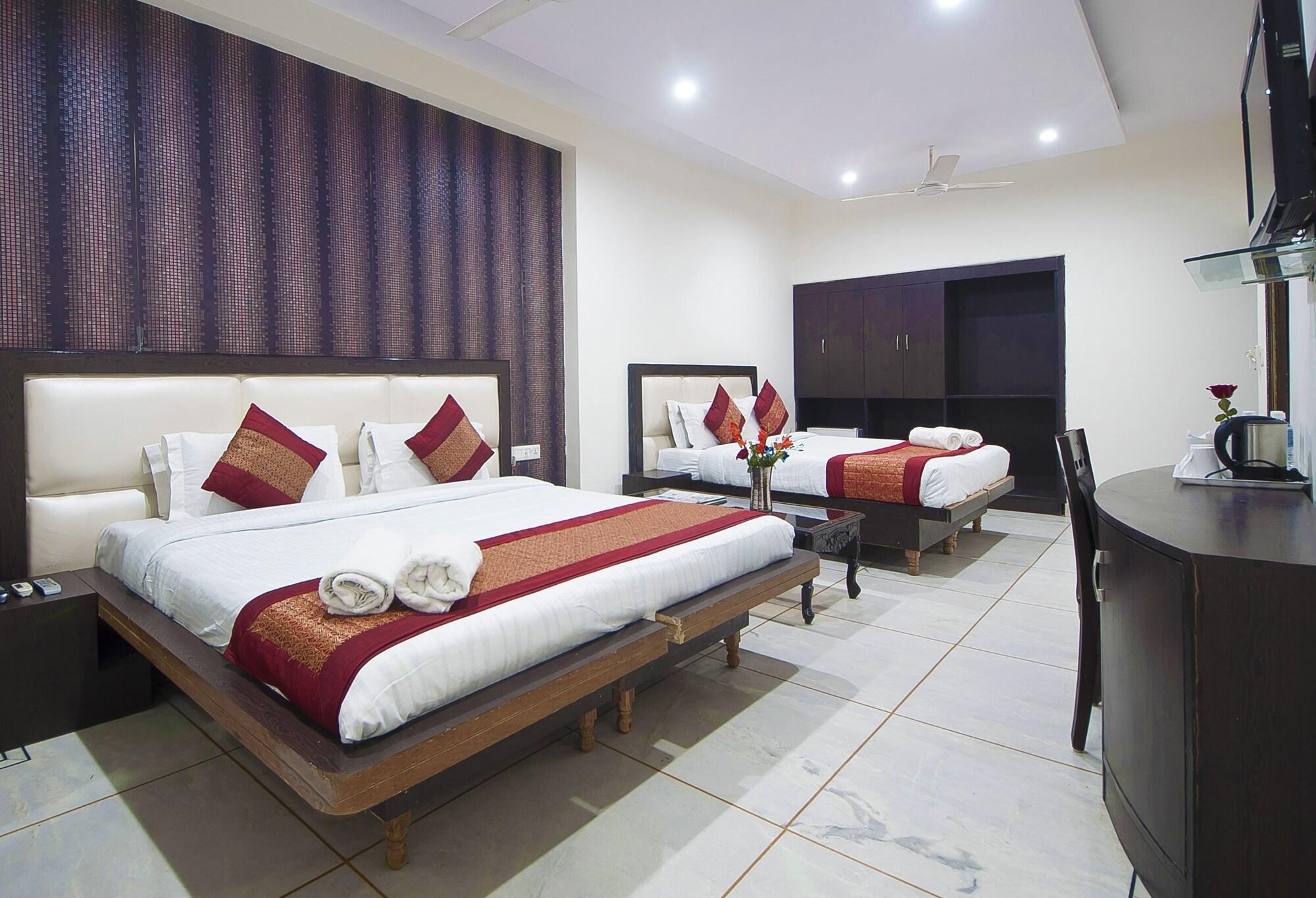 Hotel Apra Inn New Delhi Ngoại thất bức ảnh