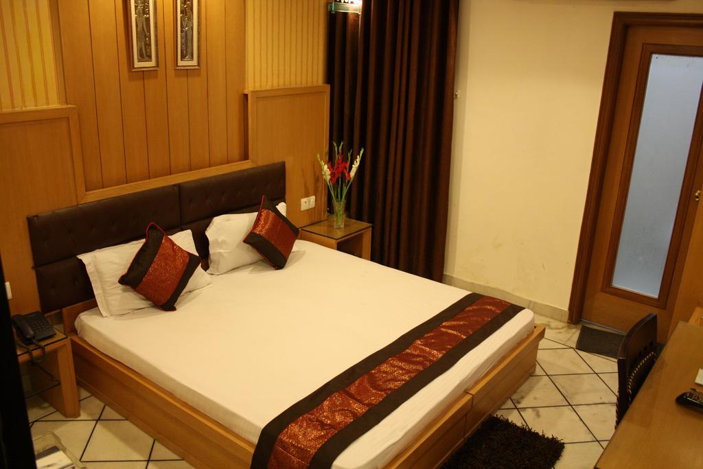 Hotel Apra Inn New Delhi Phòng bức ảnh