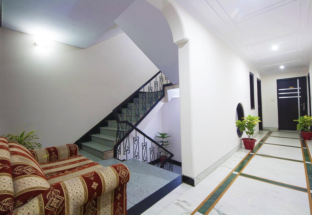 Hotel Apra Inn New Delhi Ngoại thất bức ảnh