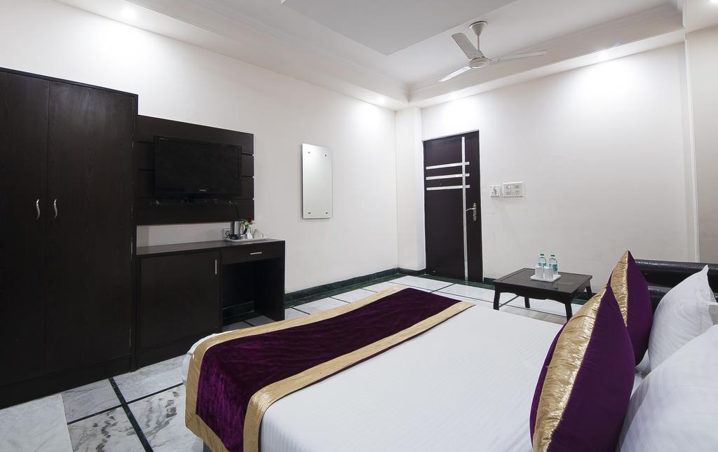 Hotel Apra Inn New Delhi Ngoại thất bức ảnh