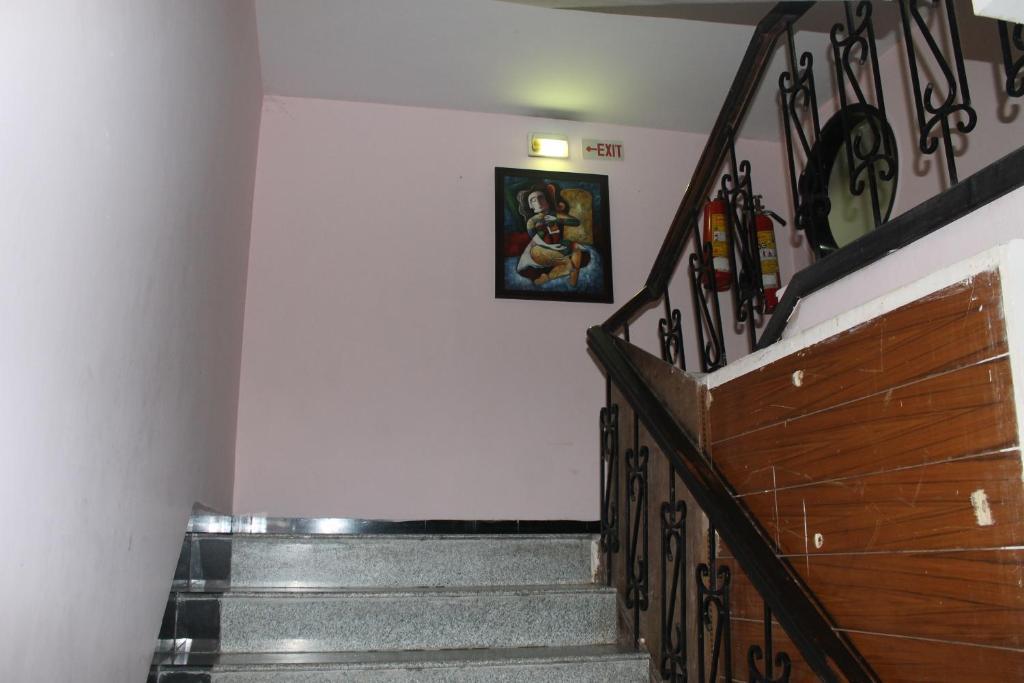 Hotel Apra Inn New Delhi Ngoại thất bức ảnh