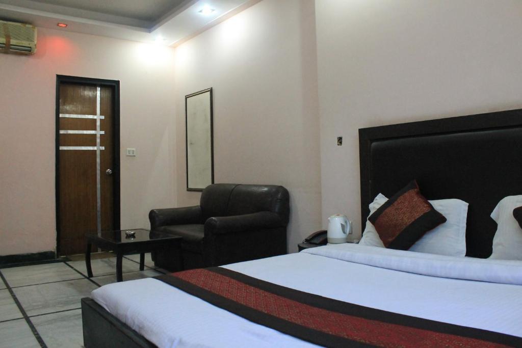 Hotel Apra Inn New Delhi Phòng bức ảnh